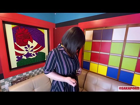 ❤️ Cutie Japanese nwere nnukwu nnụnnụ tit na-eji ihe ụmụaka egwuri egwu na-enwe mmekọahụ na-emetọ onwe ya ma nwee orgasm. Ọ na-ekwu na N'ajụjụ ọnụ banyere ya iberibe ahụmahụ. Nnukwu nnụnnụ tit na ọtụ ntutu na-asụ ude nke ukwuu. Osakaporn Ihe gba ọtọ ❌